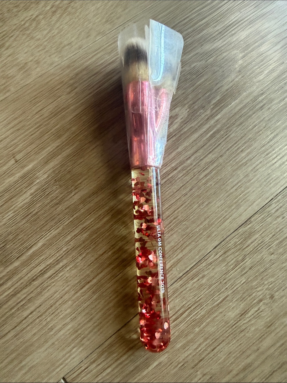 Glitter Handle Pink Face Brush for Smooth Application